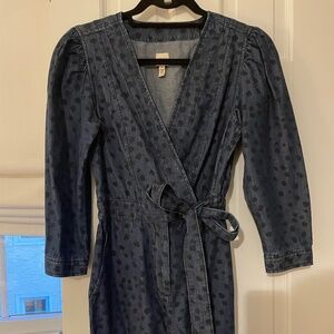 Short wrap dress